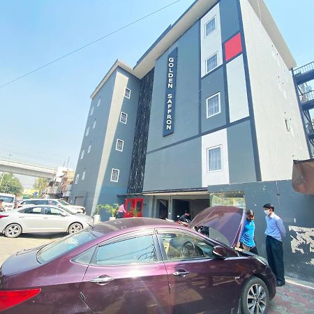 Hotel Golden Saffron By Qotel-Punjabi Bagh Нью-Дели Экстерьер фото