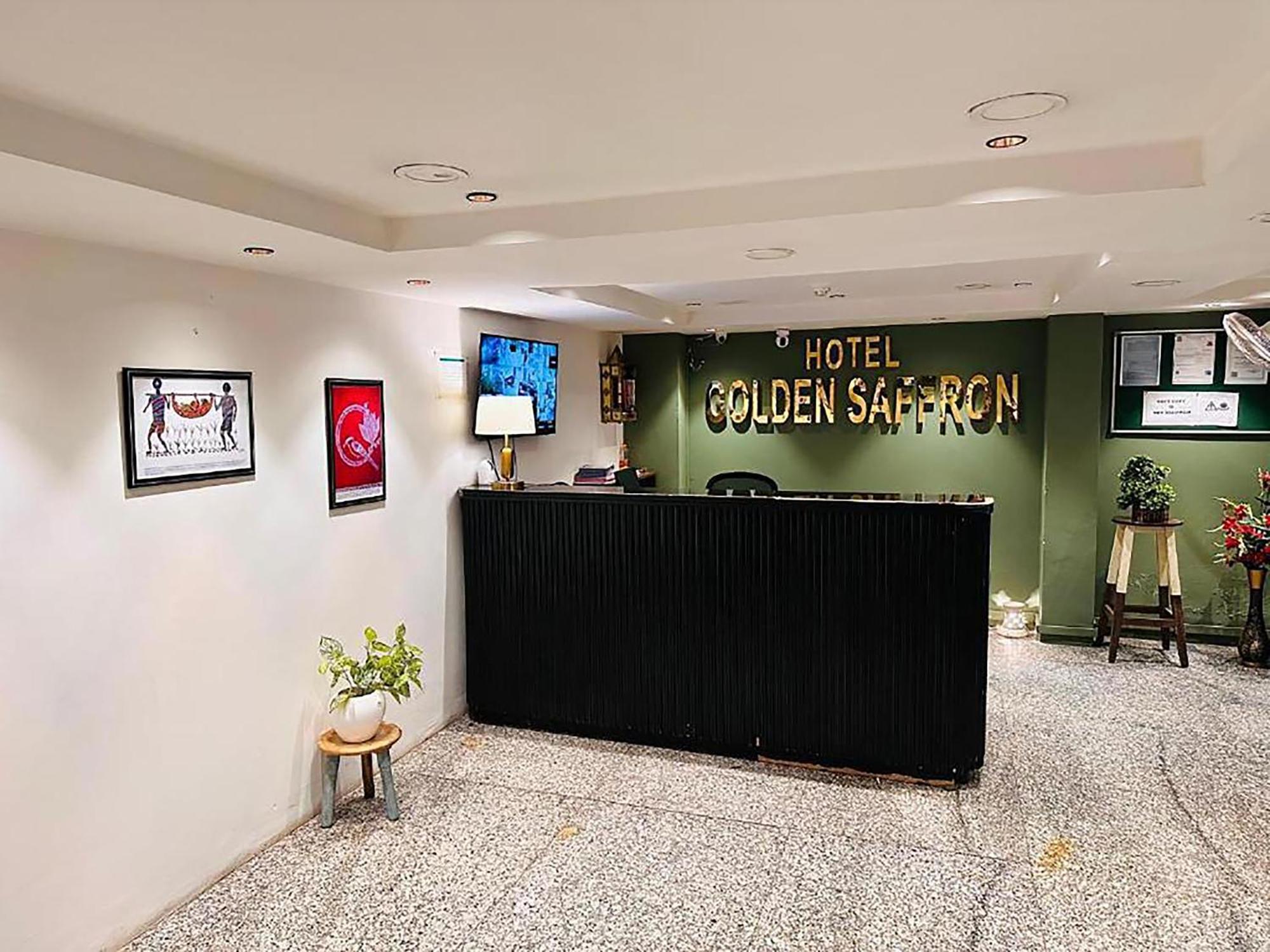 Hotel Golden Saffron By Qotel-Punjabi Bagh Нью-Дели Экстерьер фото